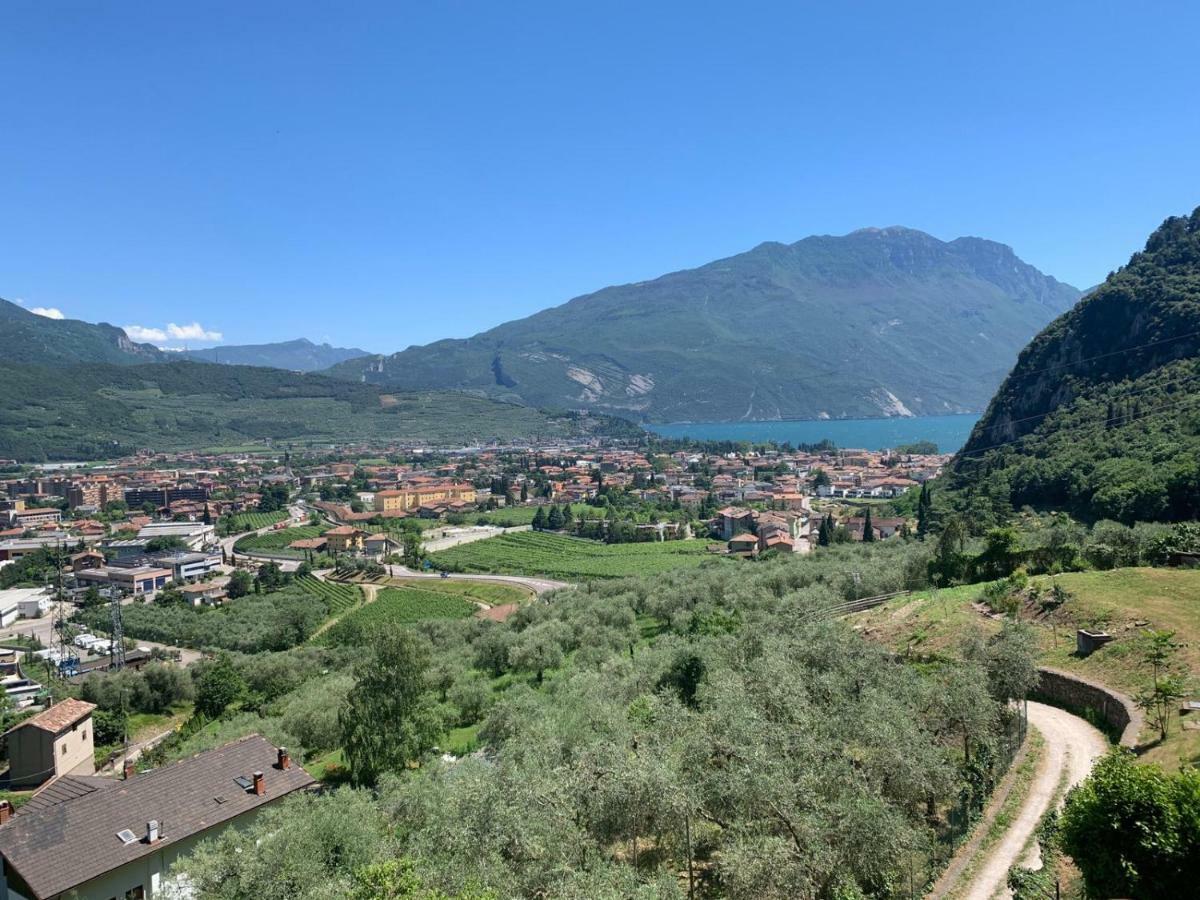 Sky&Pool Dom Apartment Riva del Garda Exterior photo